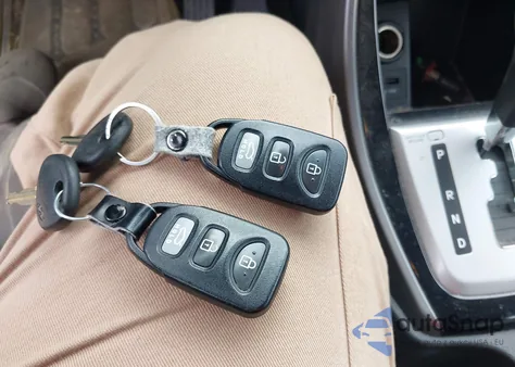 2011 Hyundai Elantra Gls from USA, damaged, VIN 5NPDH4AE2BH027718